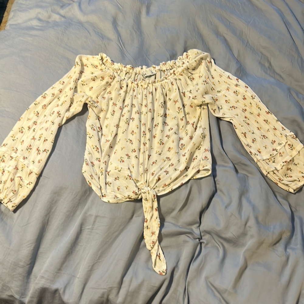 Hollister loose boho crop